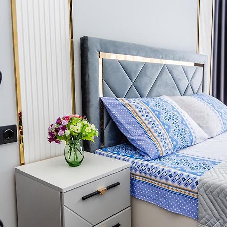 Heaven 10 Apartment Алма Ата Екстериор снимка