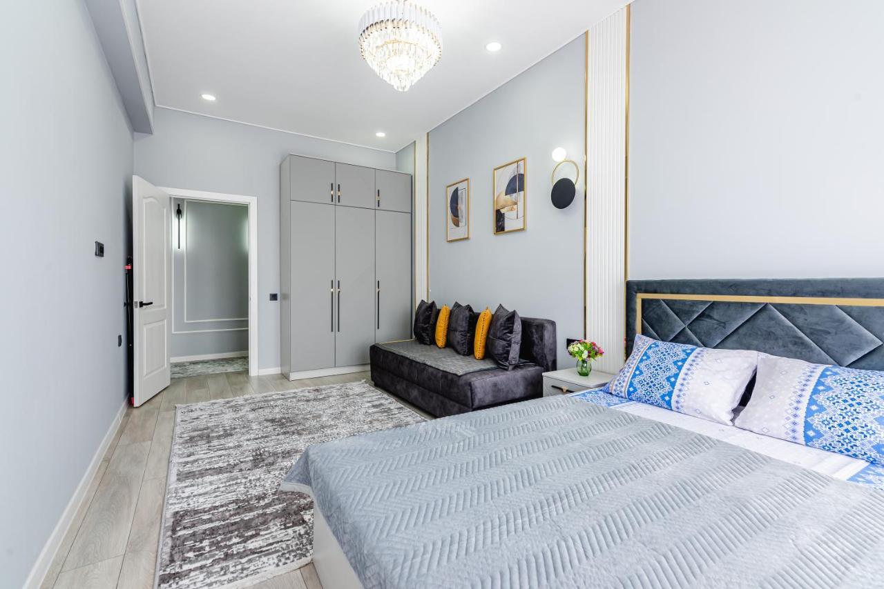 Heaven 10 Apartment Алма Ата Екстериор снимка