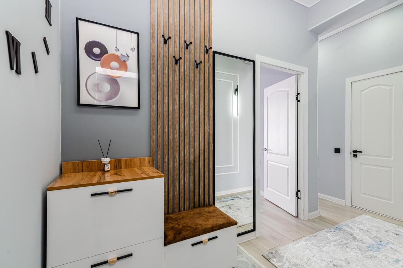 Heaven 10 Apartment Алма Ата Екстериор снимка